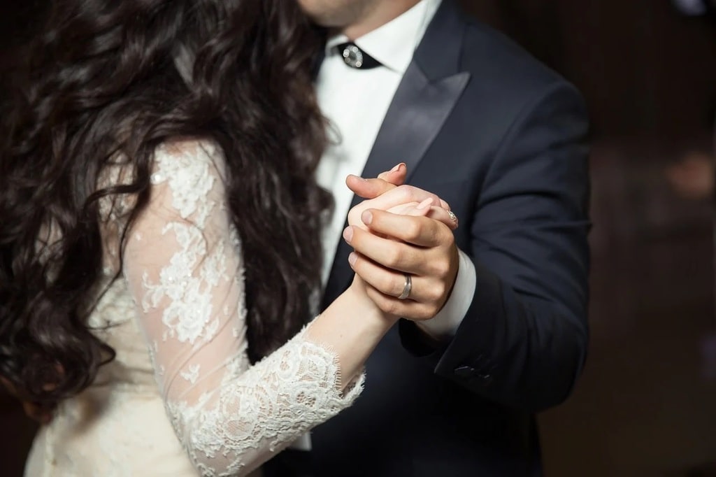 Comment réussir son ouverture de bal sans être danseur &nbsp;?